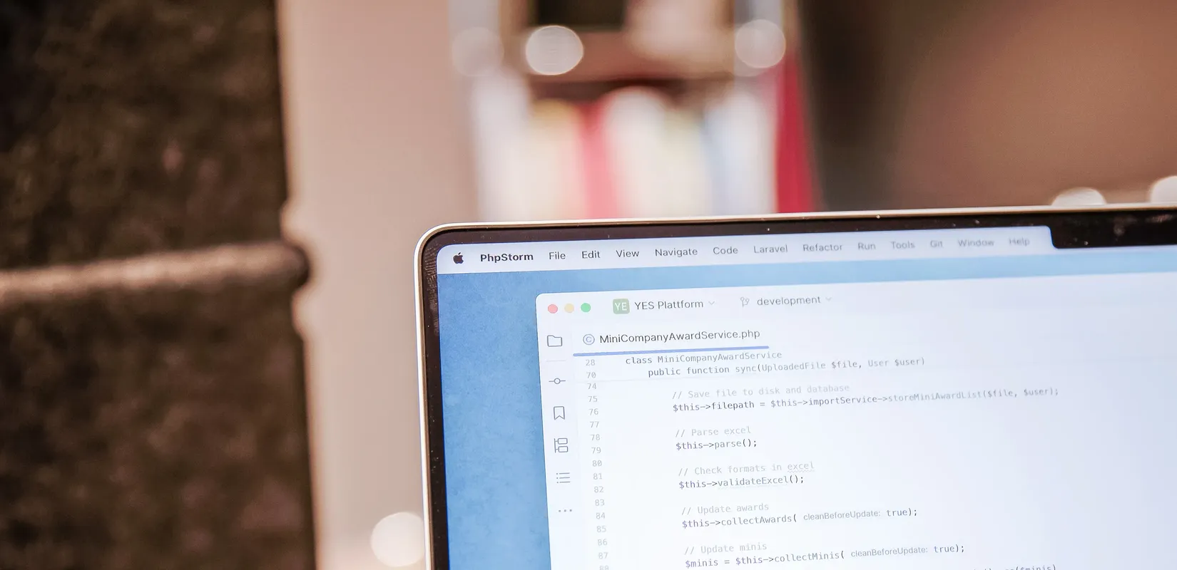 MacBook Screen mit PHP Code in PHPStorm IDE